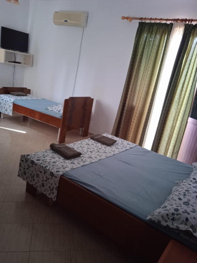 Hotel Moris Дуррес Екстер'єр фото